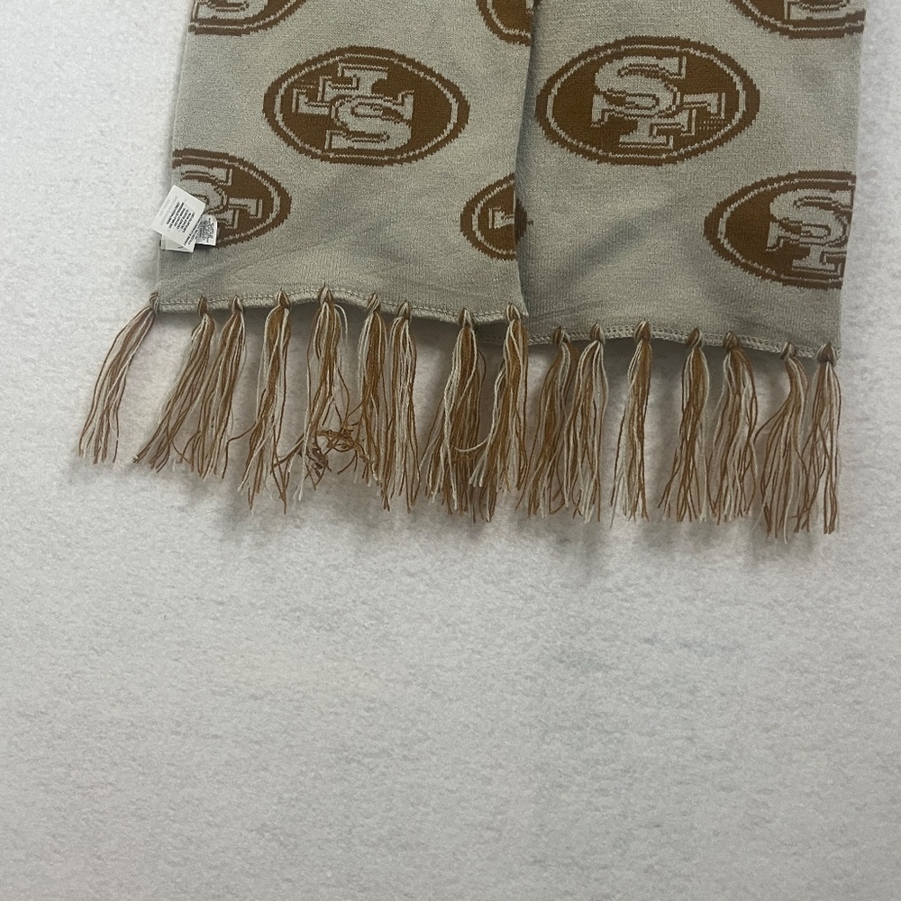 WEAR by Erin Andrews San Fancisco 49ers Scarf - Picture 4 of 5